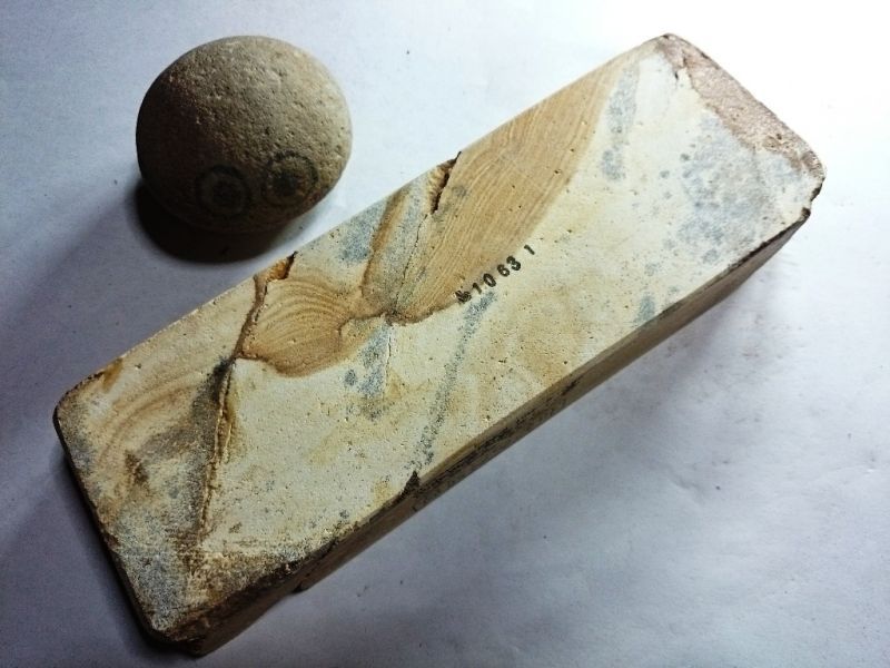 画像3: 天然砥石 古代伊豫銘砥 良い木目環巻 1.1Kg 10631
